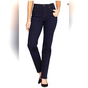 GLORIA VANDERBILT AMANDA JEANS. STRAIGHT. HIGH WAIST. SIZE 10. USED.